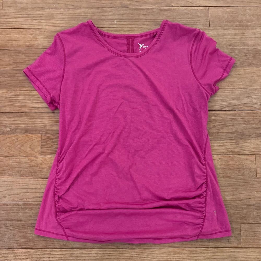 Old Navy Women's Maternity Go-Dry Active Top - Small
b79